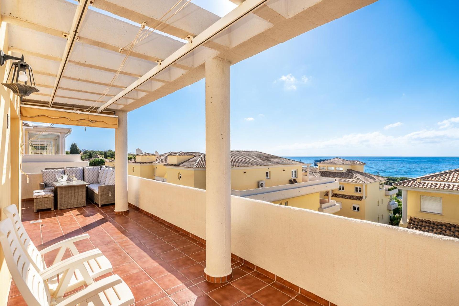 Marbpent - Cabopino 2 Bed 2 Bath Sea View Penthouse Apartment *